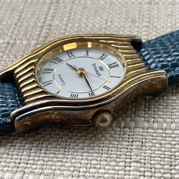 Vintage Triumph Ladies Wristwatch Blue Leather Band Japan Movement Analog Watch main image 10
